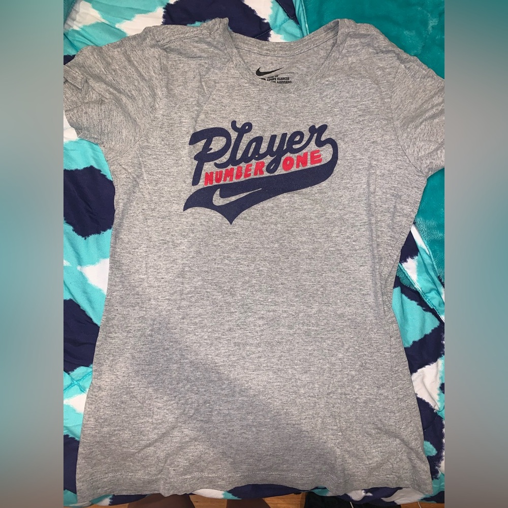 Nike Heather Gray Slim Fit Tee